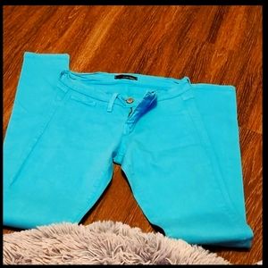 Very pretty blue jeanS